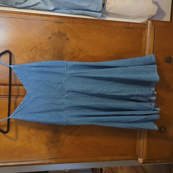 Gap Chambray Dress Womens Size L Adjustable Straps Fit & Flare - Picture 2 of 5